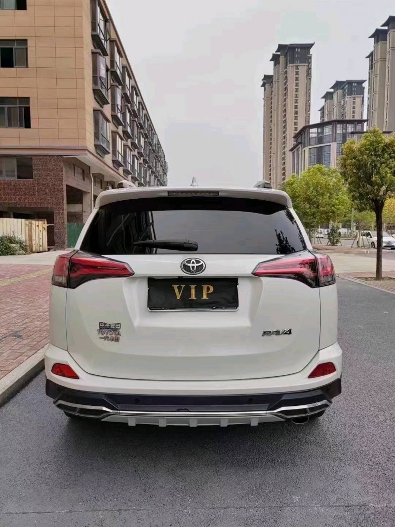 泉州17年豐田RAV4榮放7