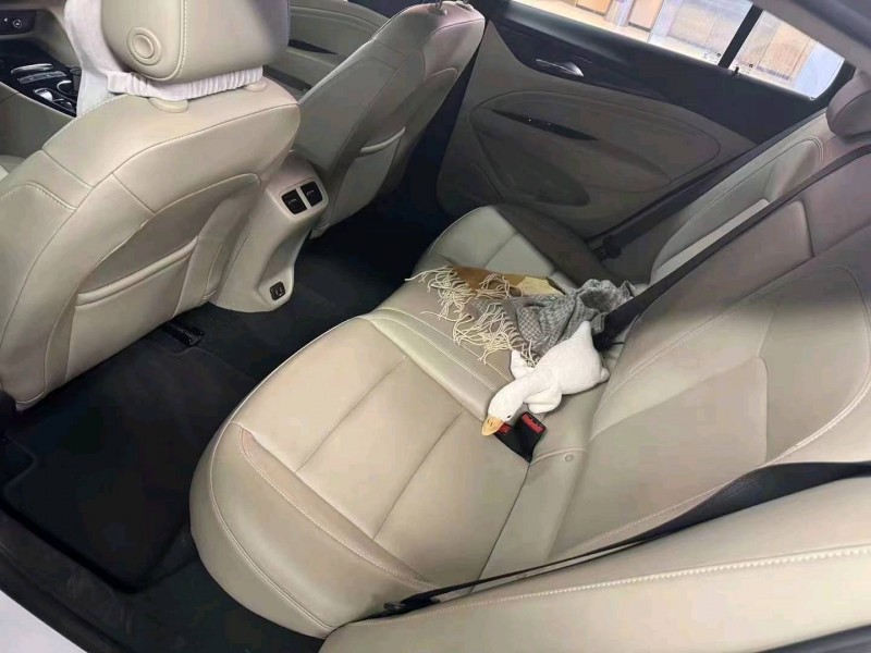 台州21年别克君威6