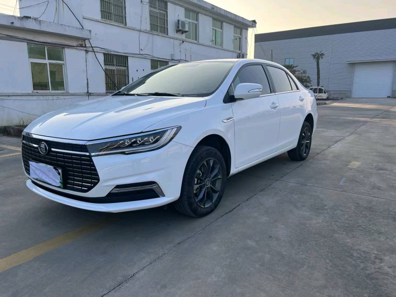 徐州23年比亚迪秦2