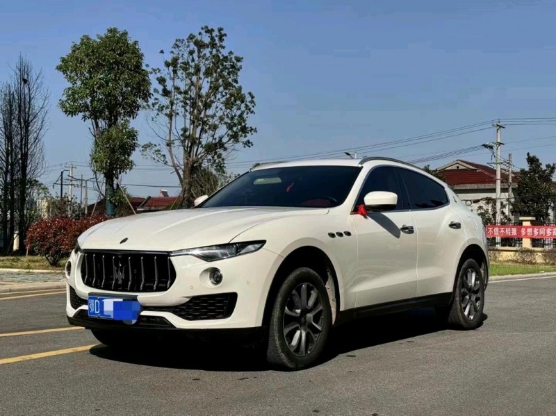 宜昌19年瑪莎拉蒂Levante2