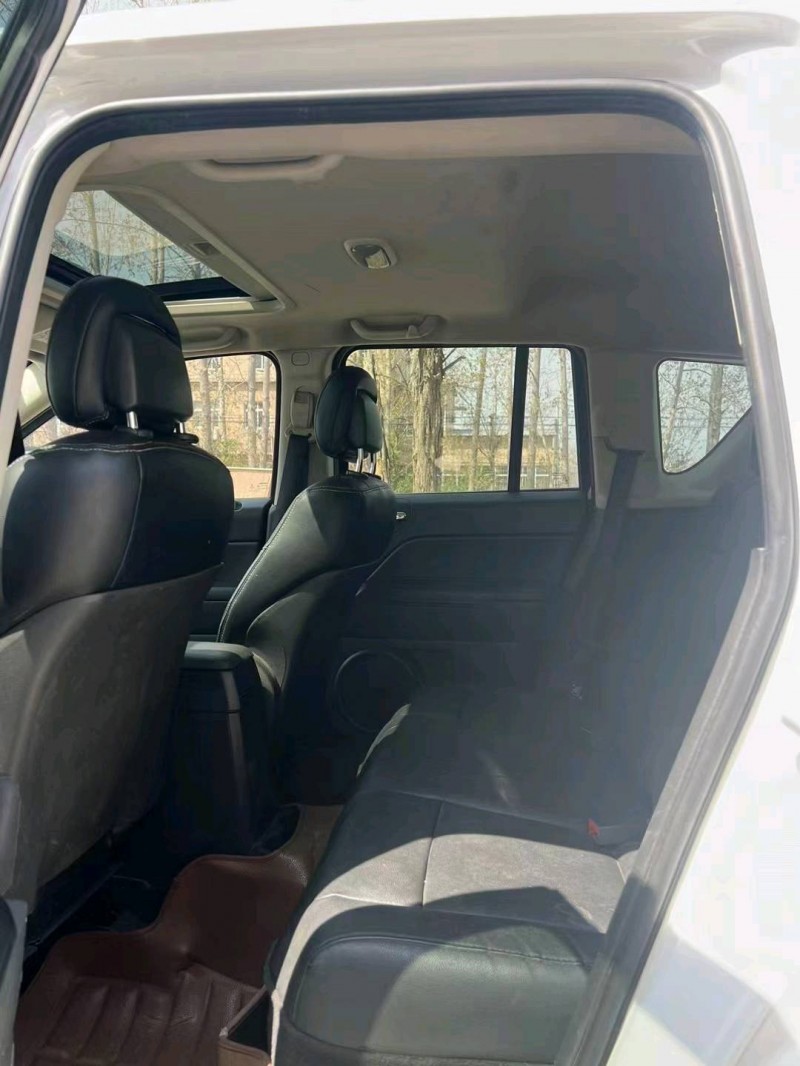 菏泽14年Jeep指南者8