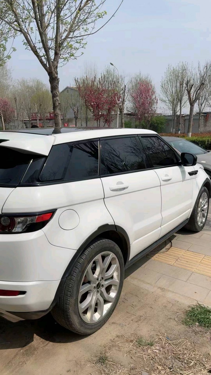 菏泽12年路虎极光5