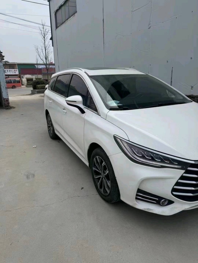 菏泽20年比亚迪宋MAX2