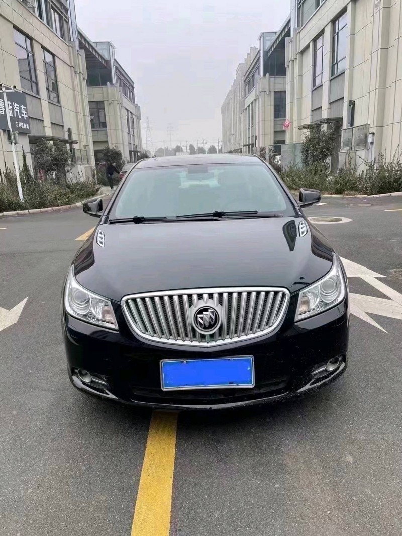 菏泽12年别克君越1