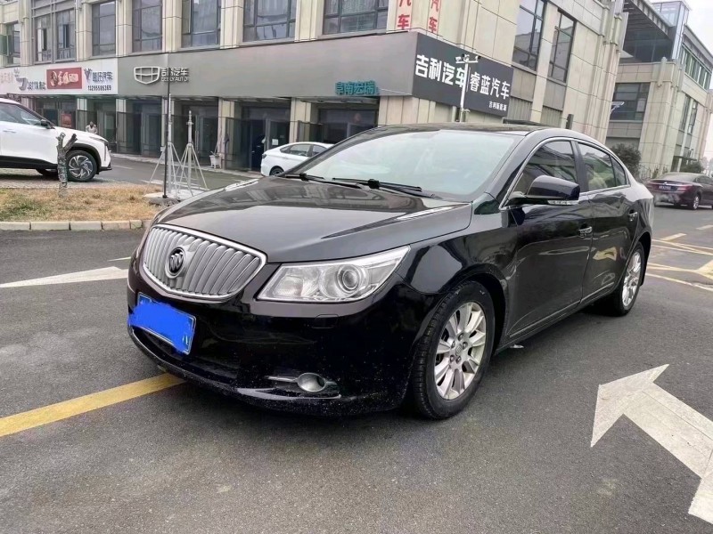 菏泽12年别克君越3