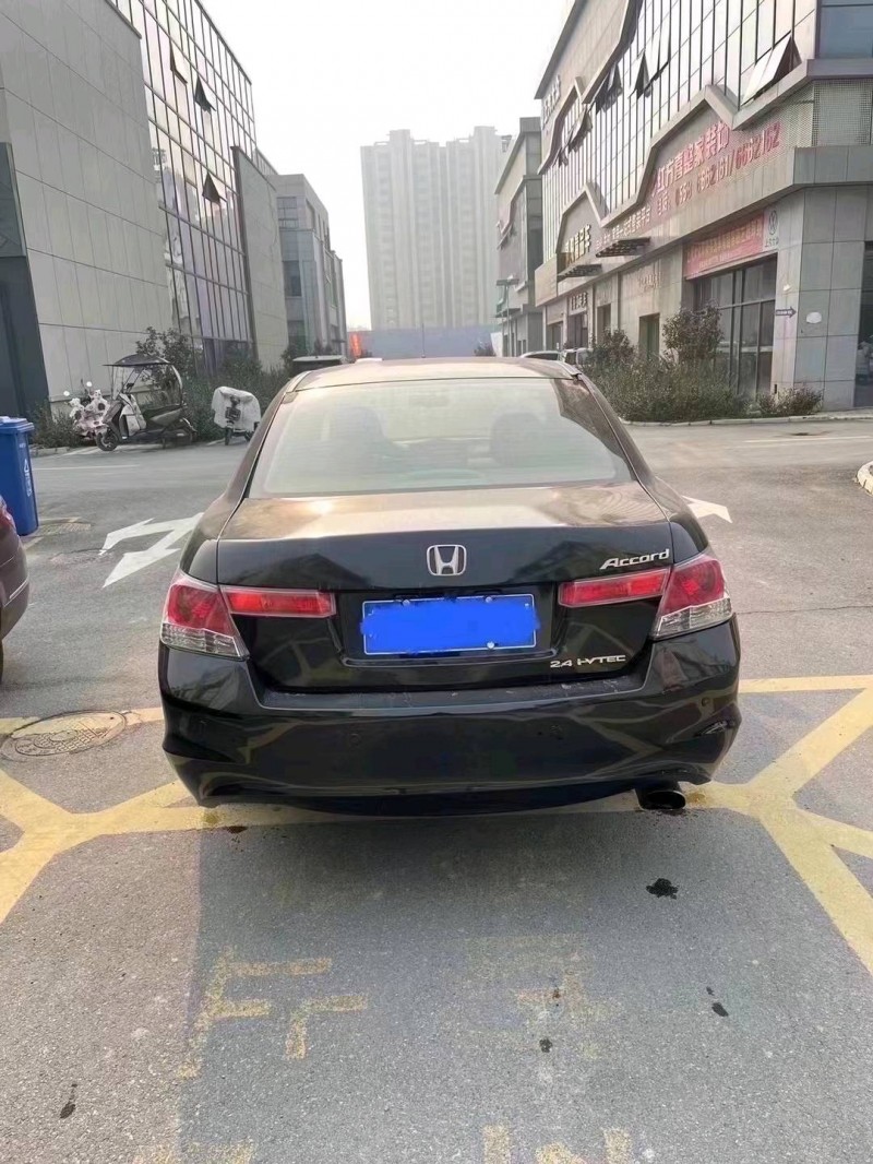 菏泽09年本田雅阁4