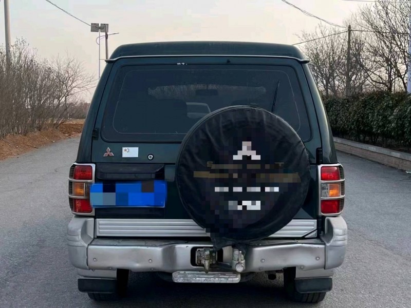 青島13年獵豹汽車黑金剛6