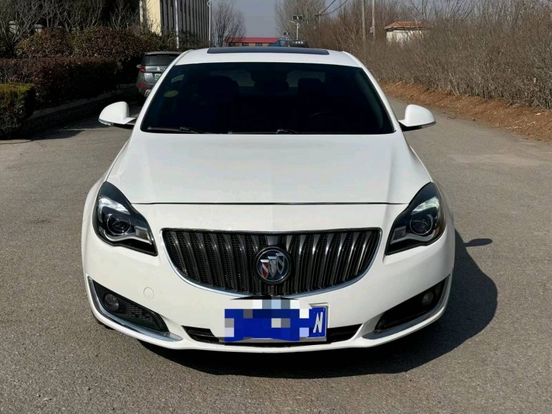 青岛15年别克君威1