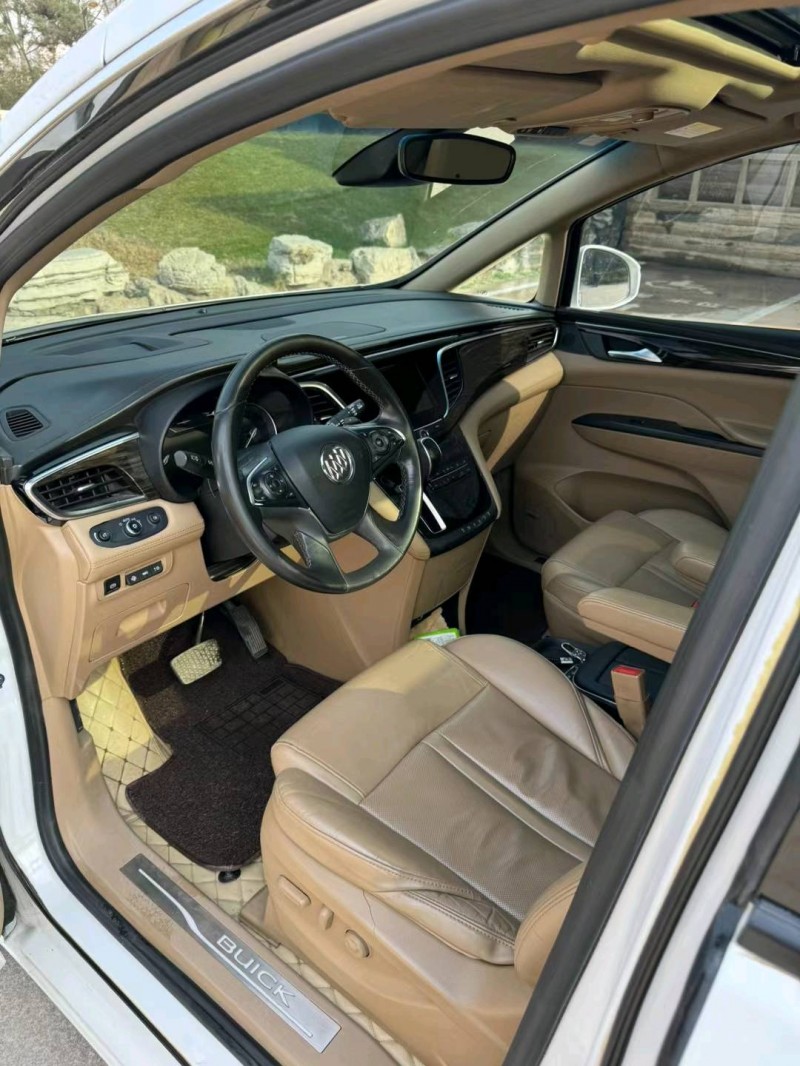 邢台17年别克GL84