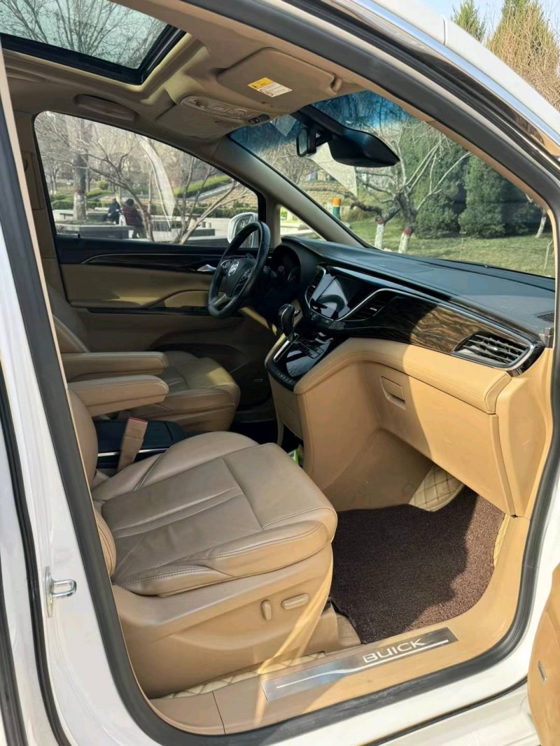 邢台17年别克GL87