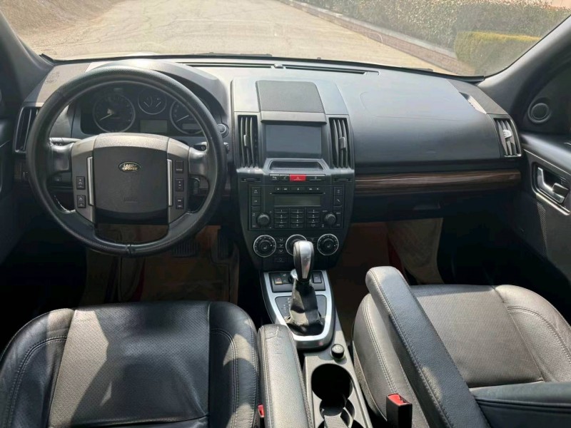 青岛10年路虎神行者5