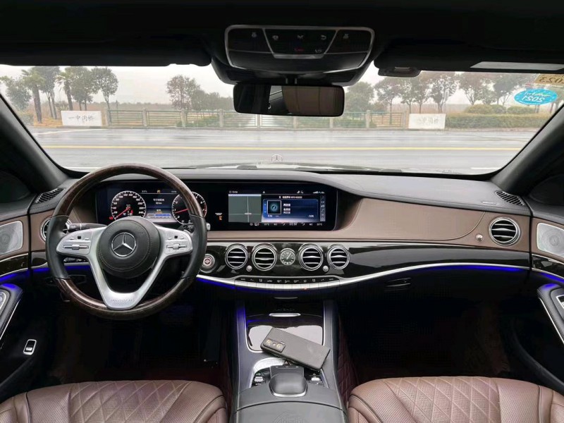 盐城19年奔驰迈巴赫S级6