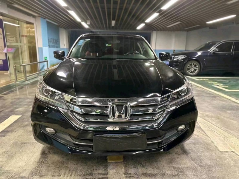 台州15年本田雅阁1