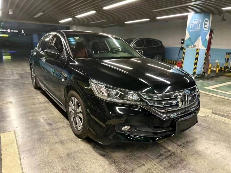 台州15年本田雅阁2