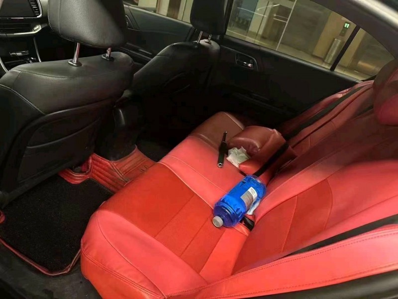 台州15年本田雅阁5