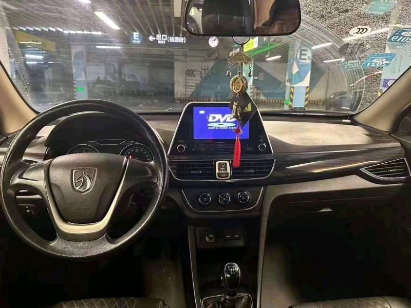 臺州17年寶駿6304
