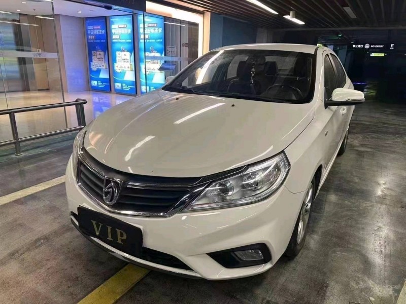 臺州17年寶駿6305