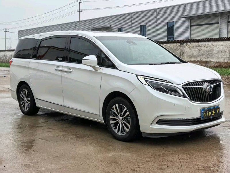 徐州17年别克GL82