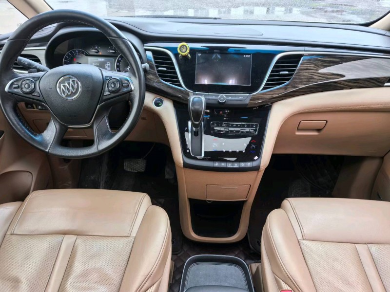 徐州17年别克GL87