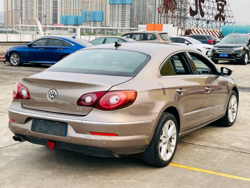 东莞10年大众CC5
