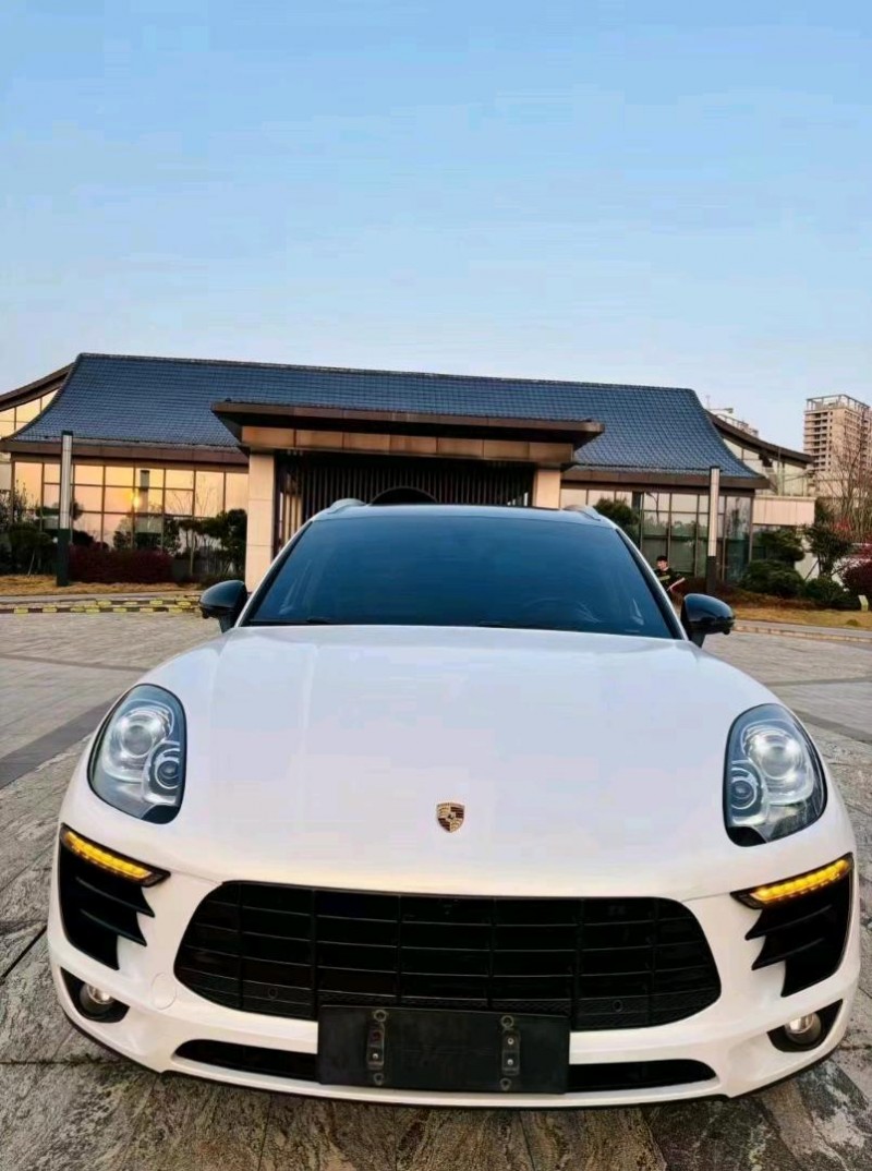 湖州14年保時捷Macan1