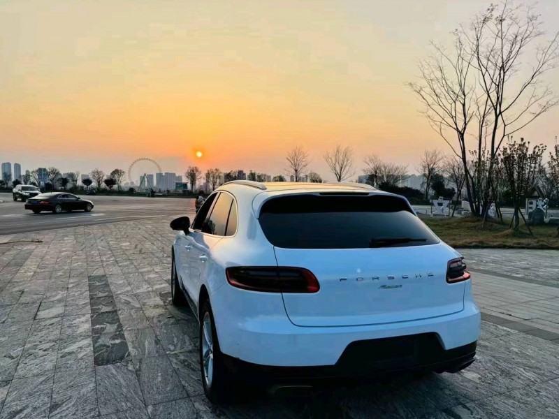 湖州14年保時捷Macan5