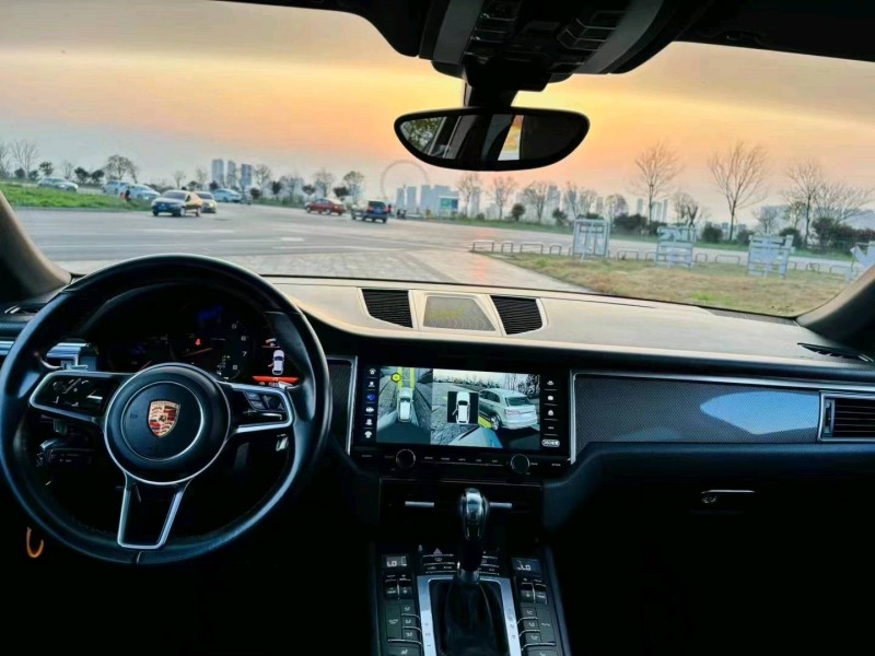湖州14年保時捷Macan7