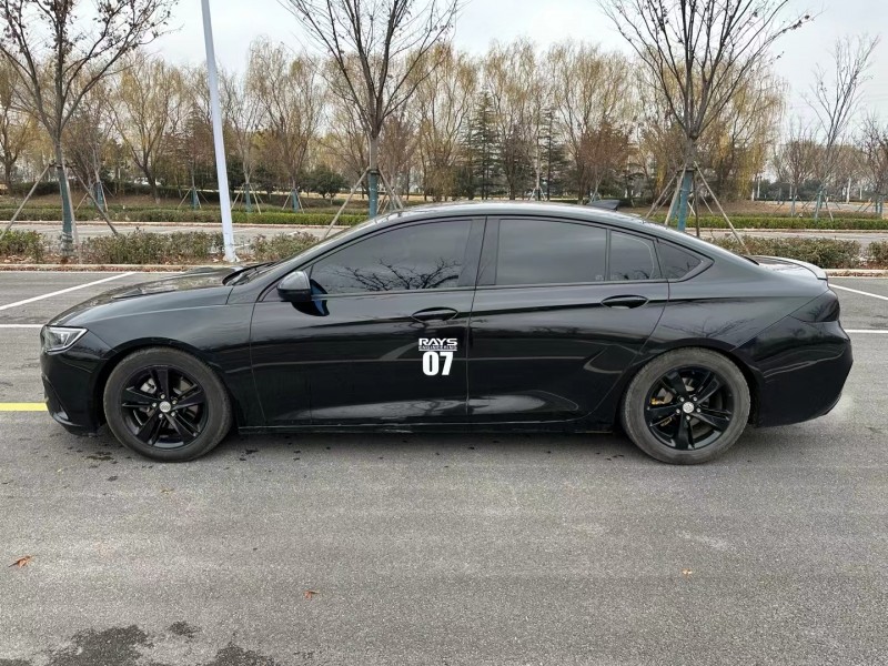 徐州18年别克君威3