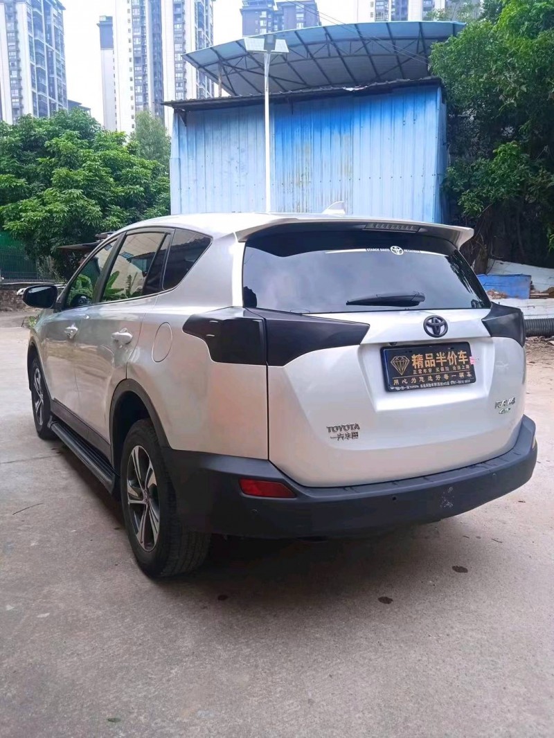欽州15年豐田RAV4榮放7