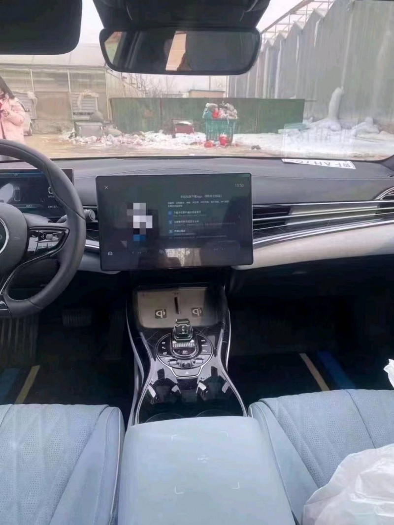 东营24年比亚迪海豹3