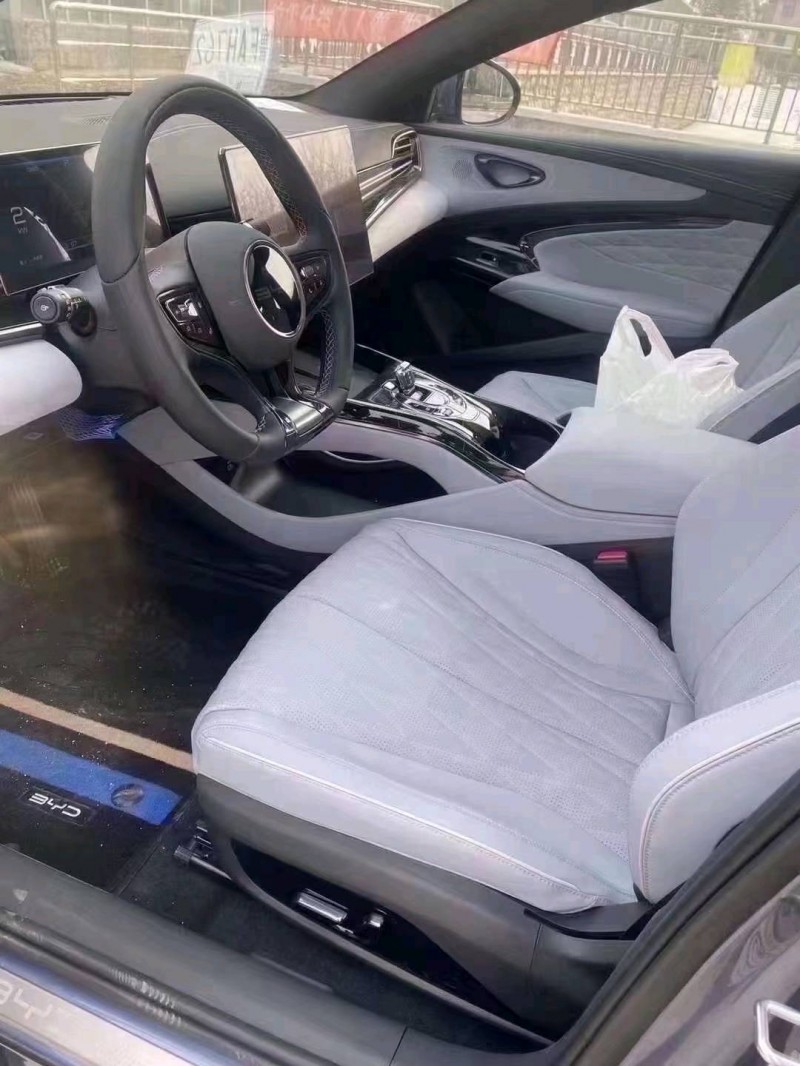 东营24年比亚迪海豹5