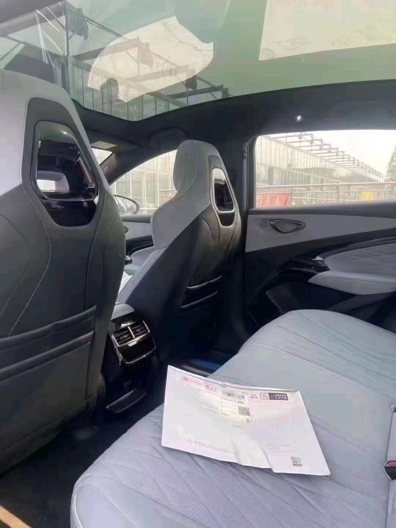 东营24年比亚迪海豹6