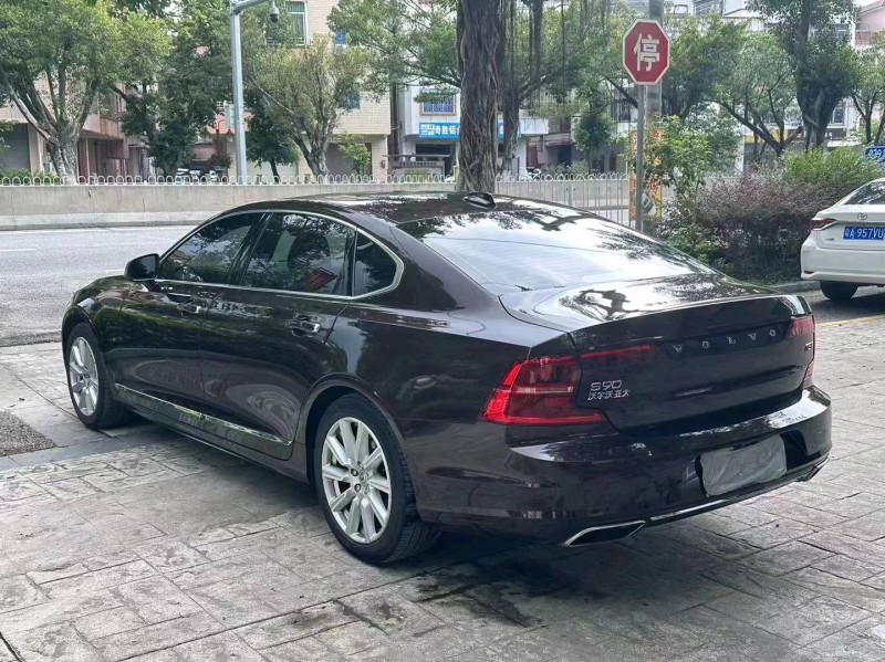汕头20年沃尔沃S908