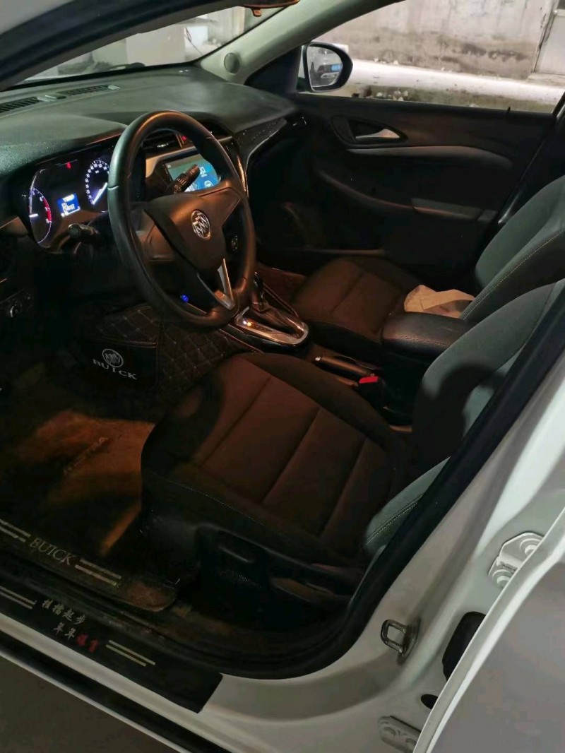 东营18年别克凯越9