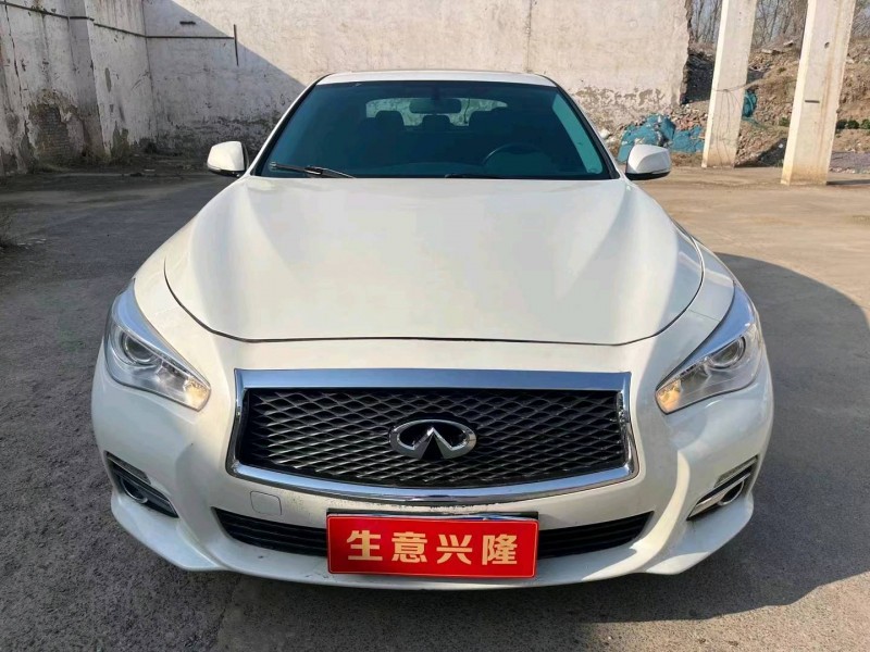 安陽17年英菲尼迪Q50L1