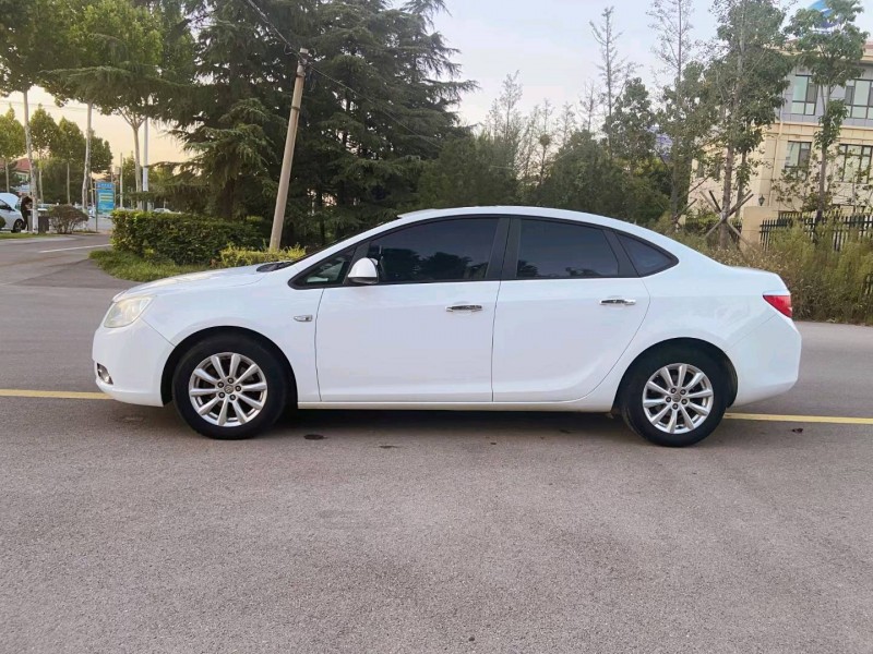 潍坊14年别克英朗3