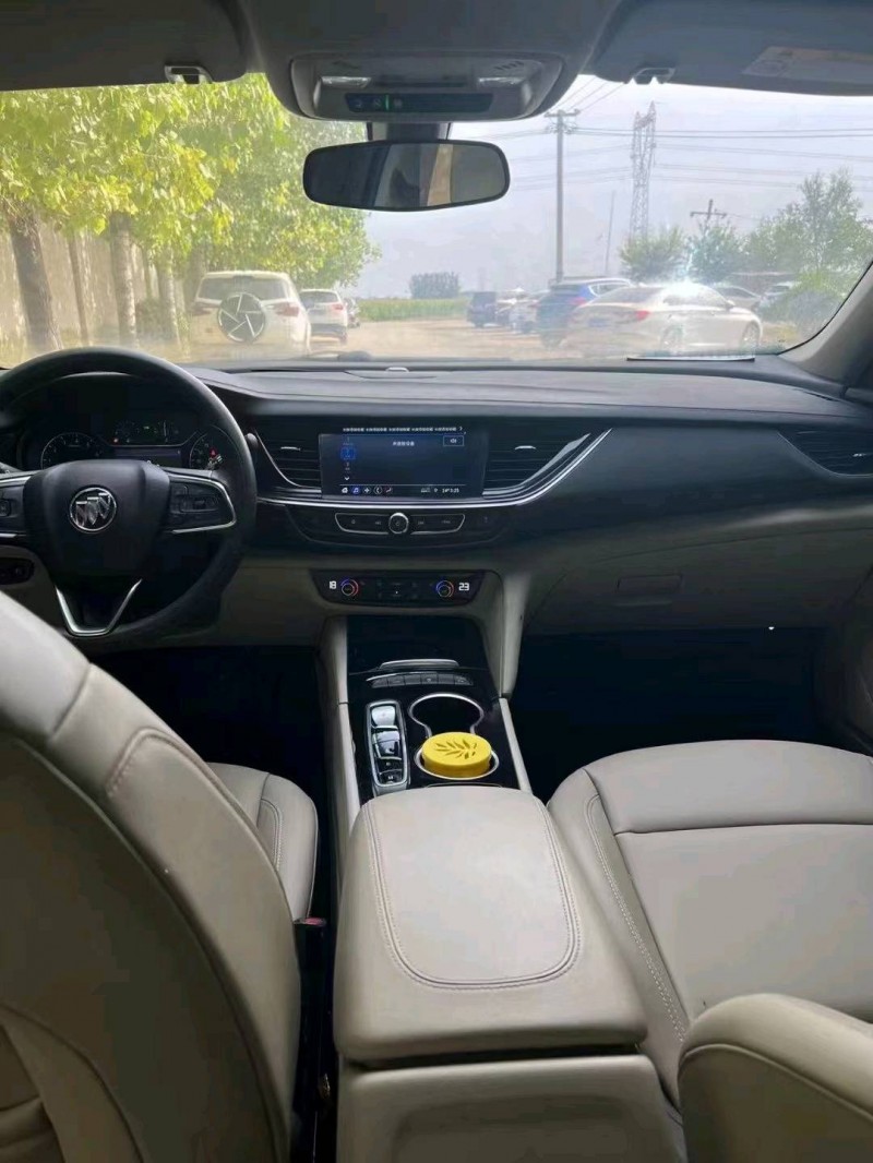 保定21年别克君威6