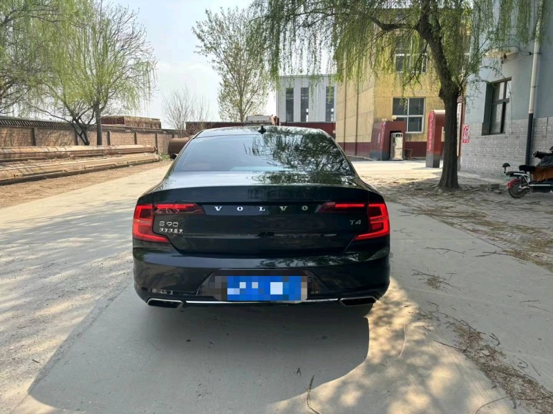 保定18年沃尔沃S909