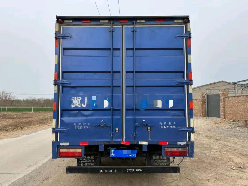 保定21年奥驰汽车A37