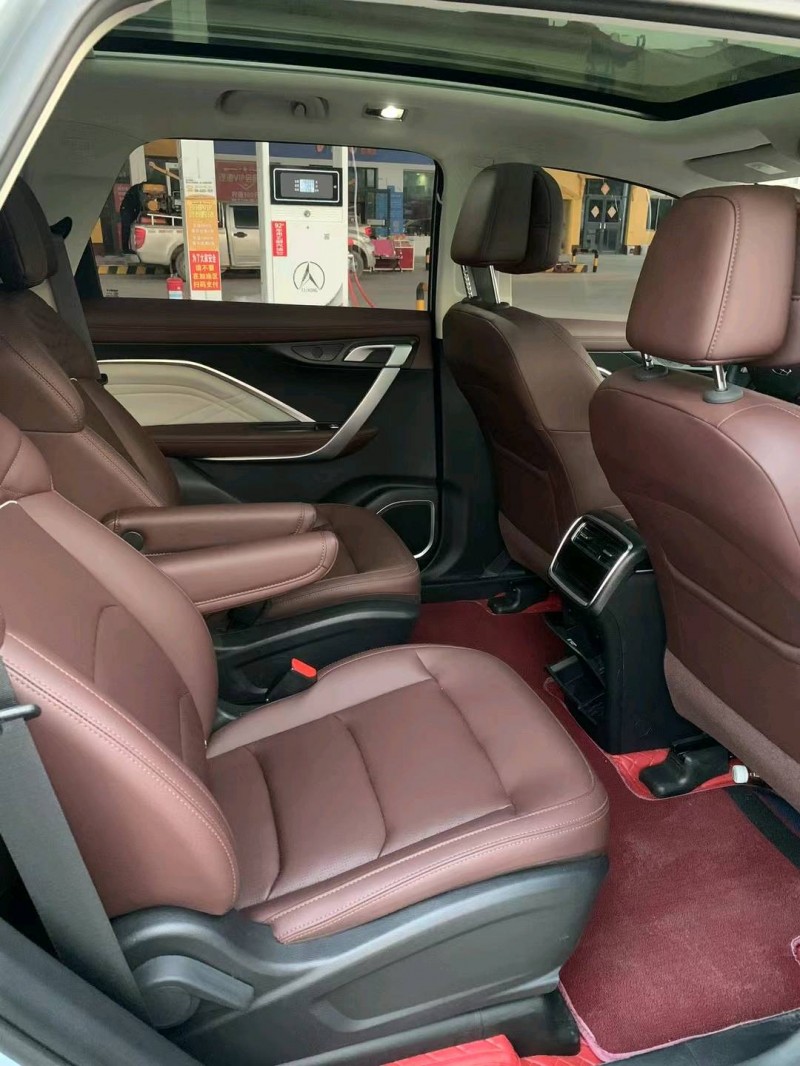 保定22年吉利嘉际6