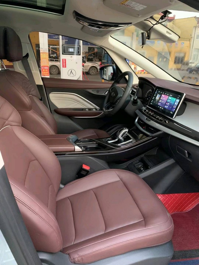 保定22年吉利嘉际7