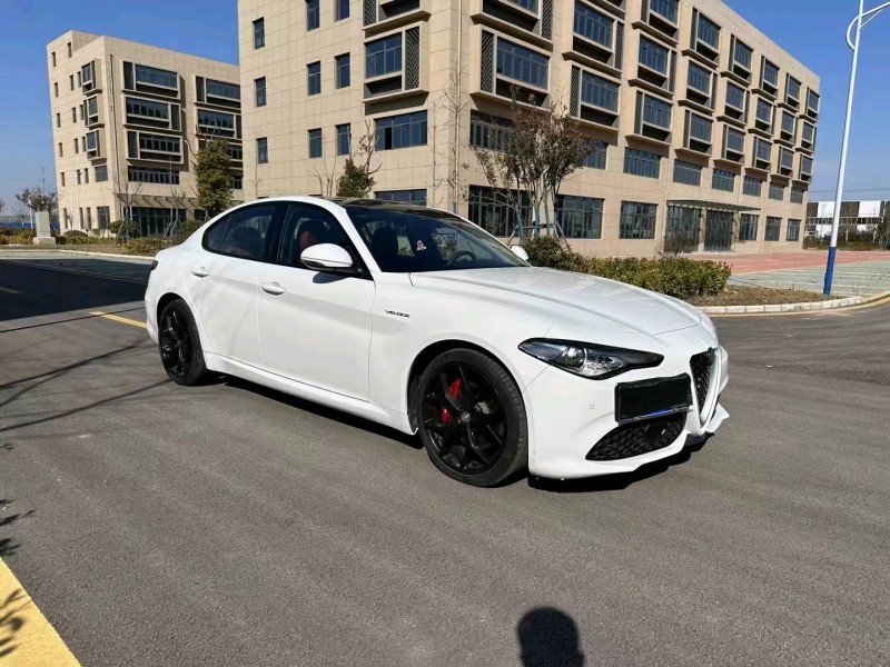 徐州21年阿尔法·罗密欧Giulia6