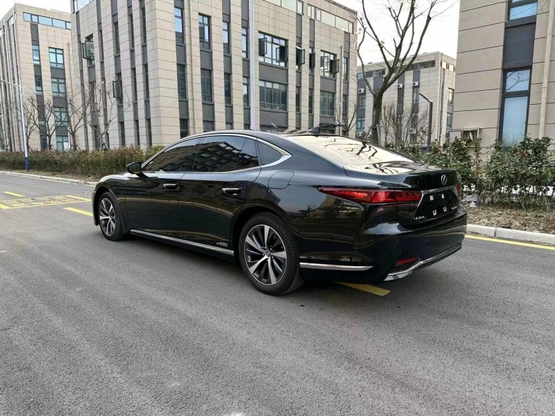 徐州22年雷克萨斯LS7