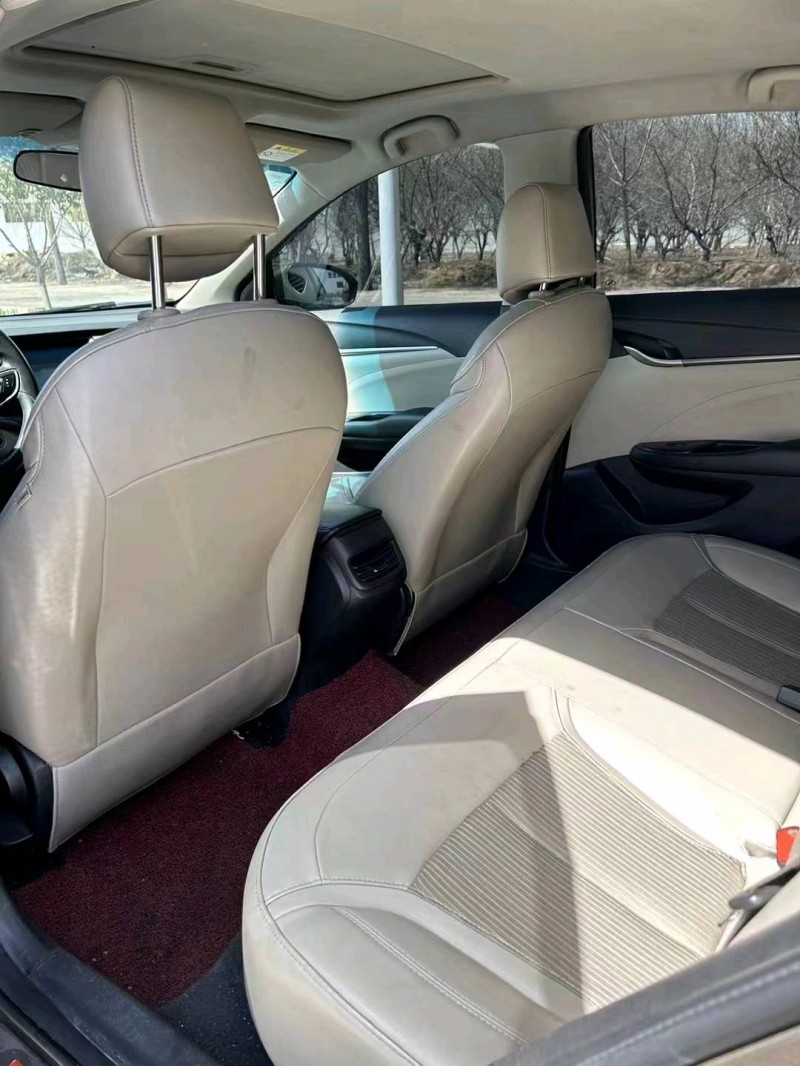 东营16年别克英朗4