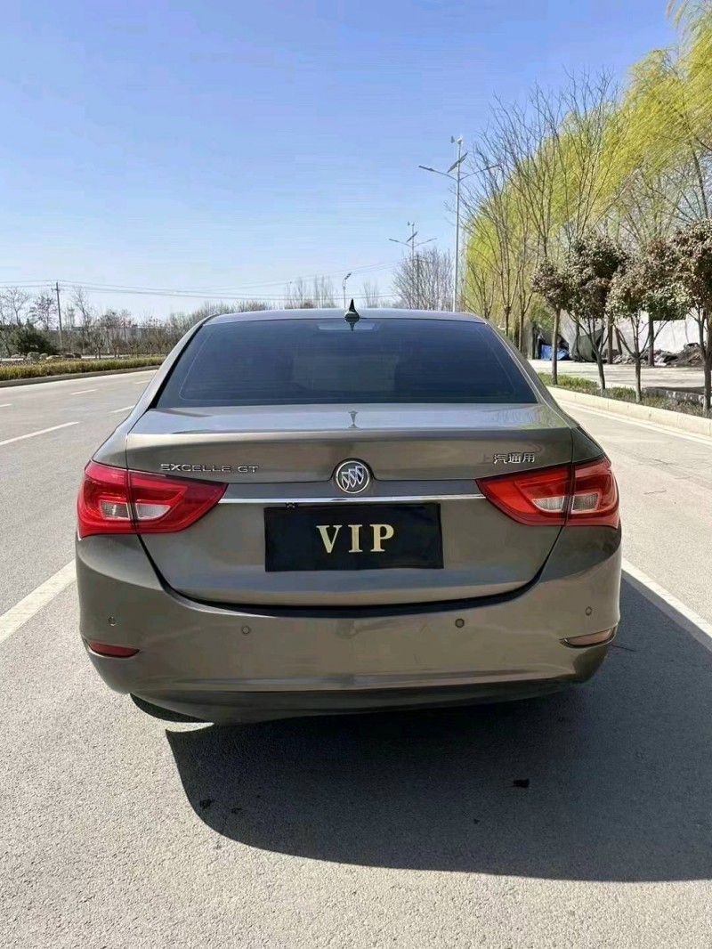 东营16年别克英朗6