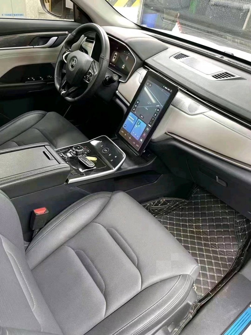 成都21年威马汽车EX-58