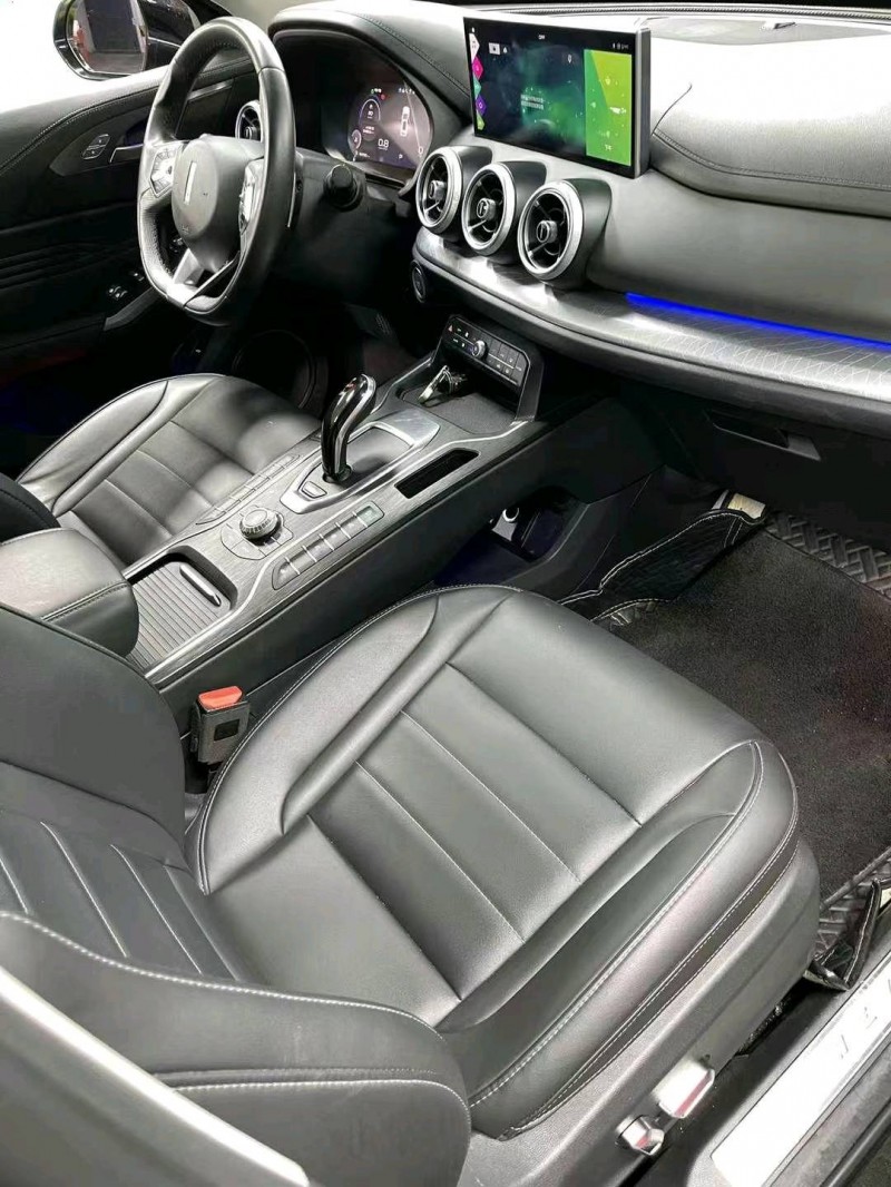 成都19年长城汽车WEY VV58