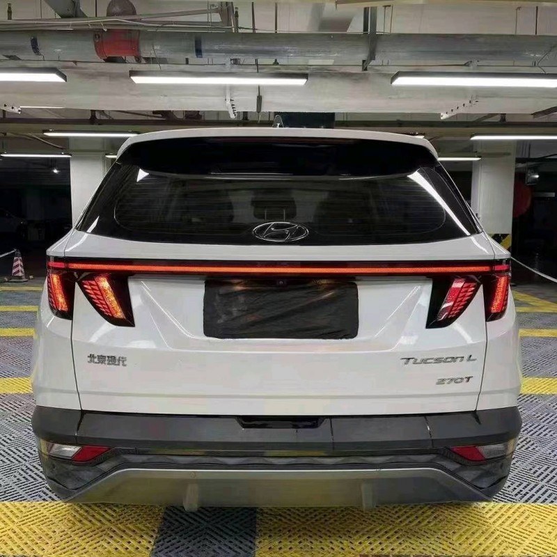 成都22年现代途胜5