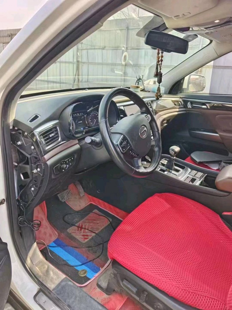 保定13年现代新胜达8