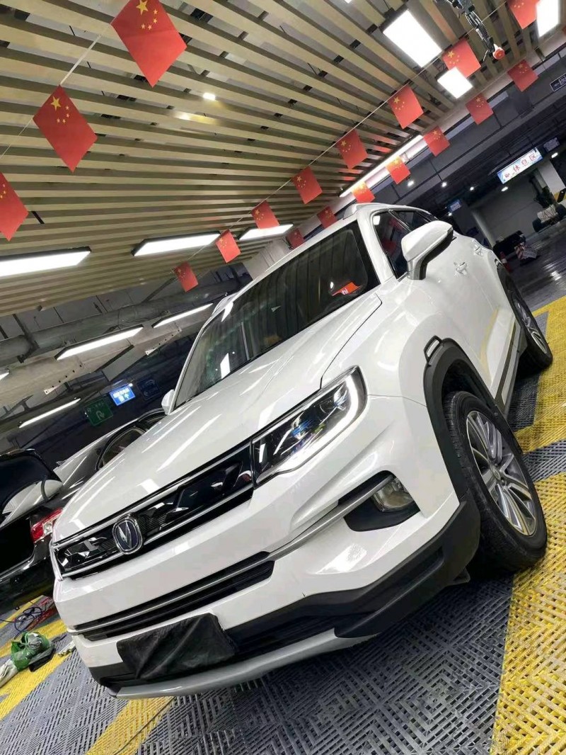 成都19年长安汽车CS352